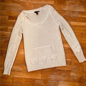 Fox Women's Cream Scoop Neck Sweater